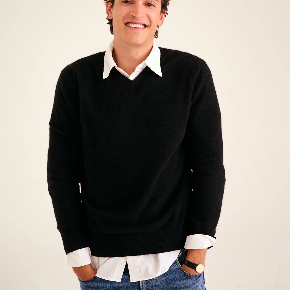 NAADAM Men's V-Neck Sweater in Black